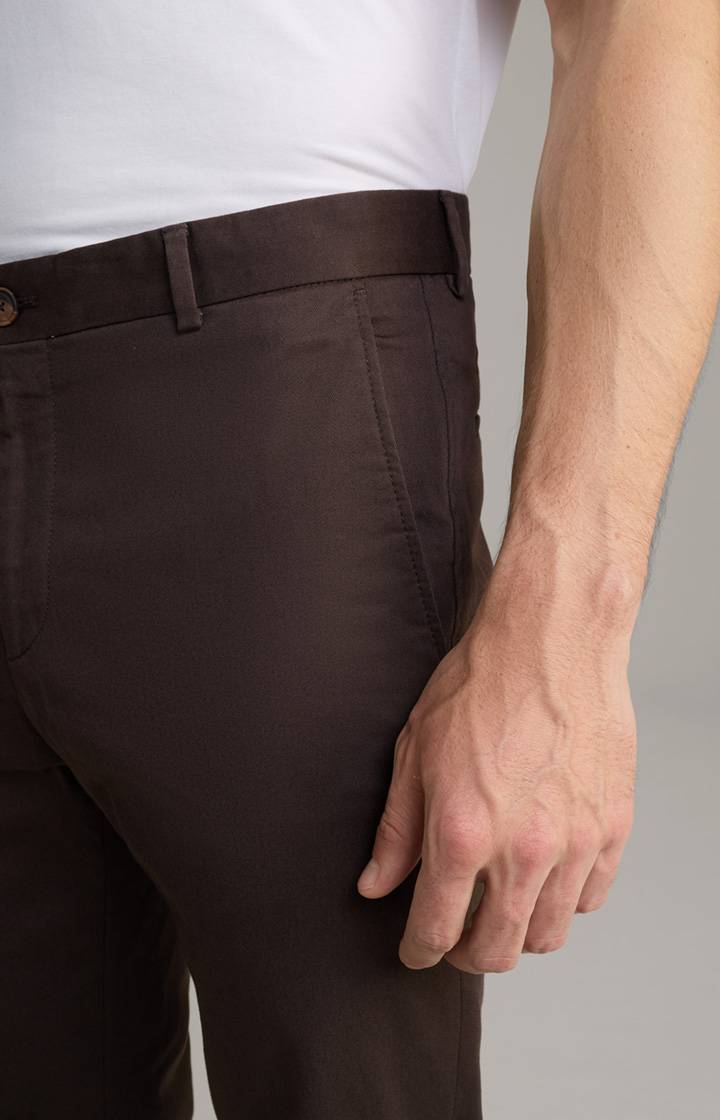 Joop Chino Hank in Dunkelbraun im Angebot