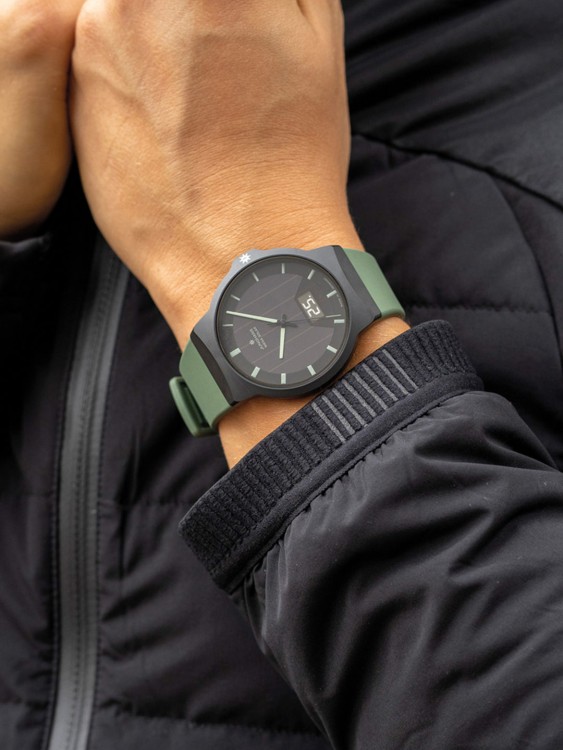 Junghans Force Mega Solar Meist gekauft