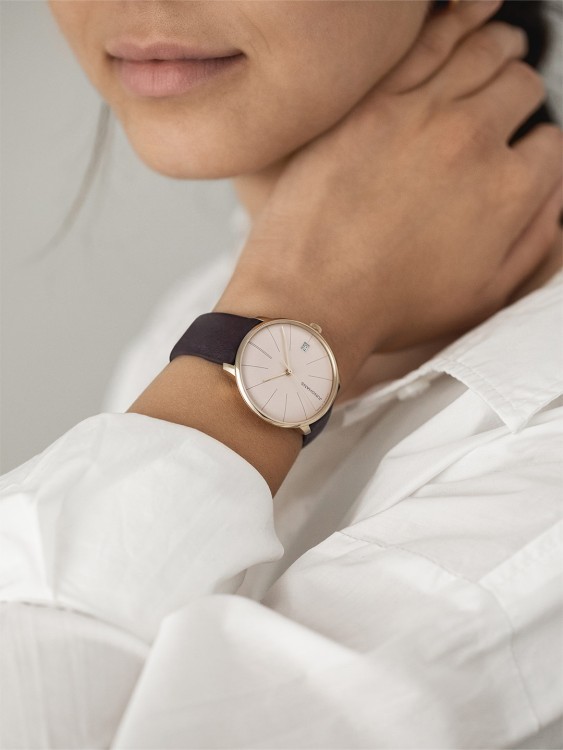 Junghans Meister fein Kleine Automatic Online