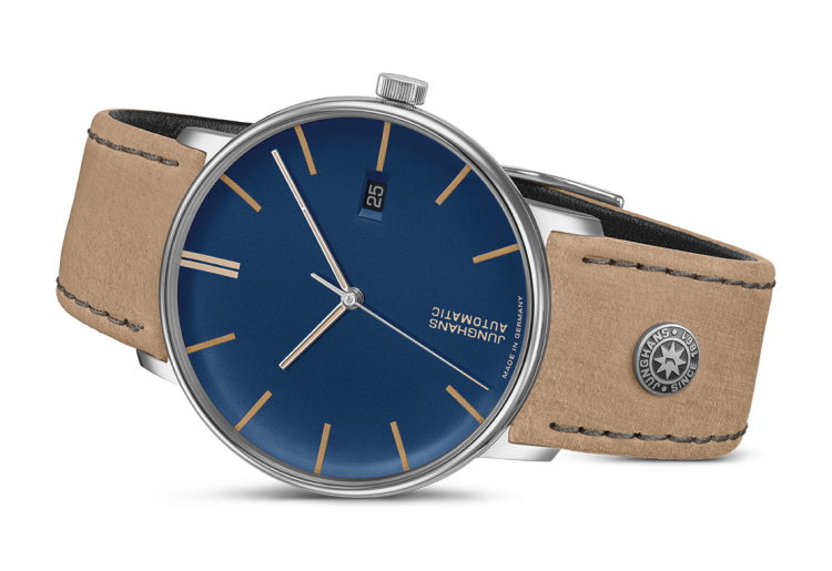 Junghans FORM A im Angebot