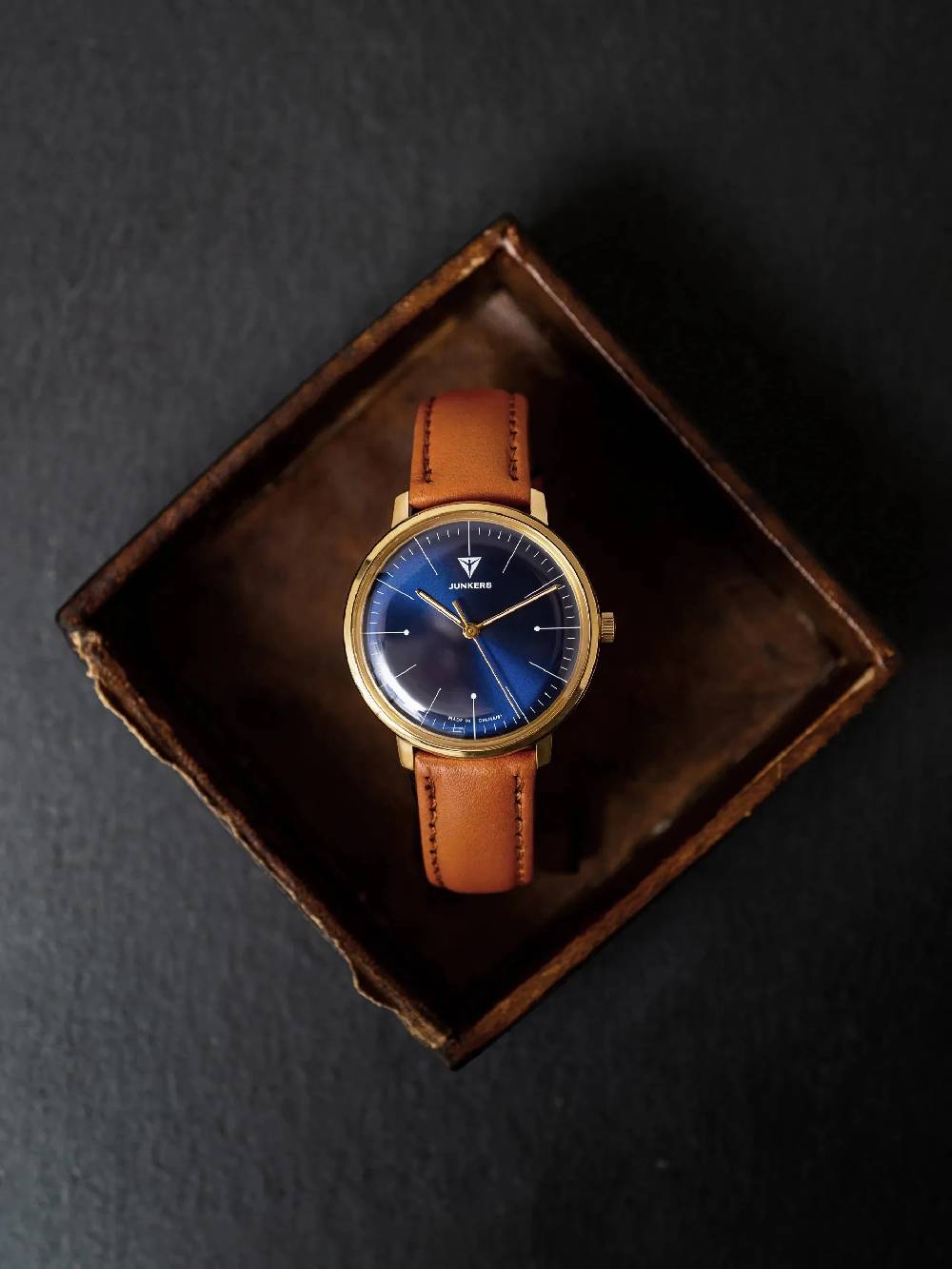 Junkers Bauhaus 38 Auslauf