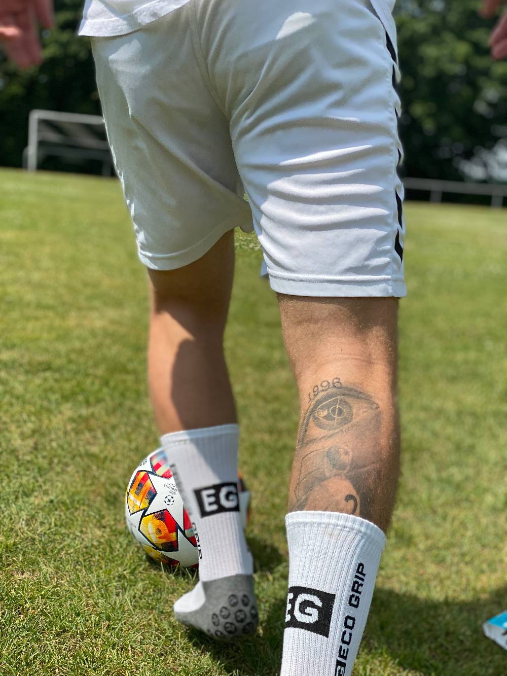KB Socken Rutschfeste Fußballsocken mit gummierten Noppen 2 Paar Hotsell