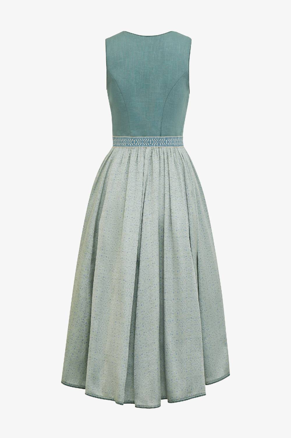 Kinga Mathe Dirndl Rosenheim in Pinie Auslauf