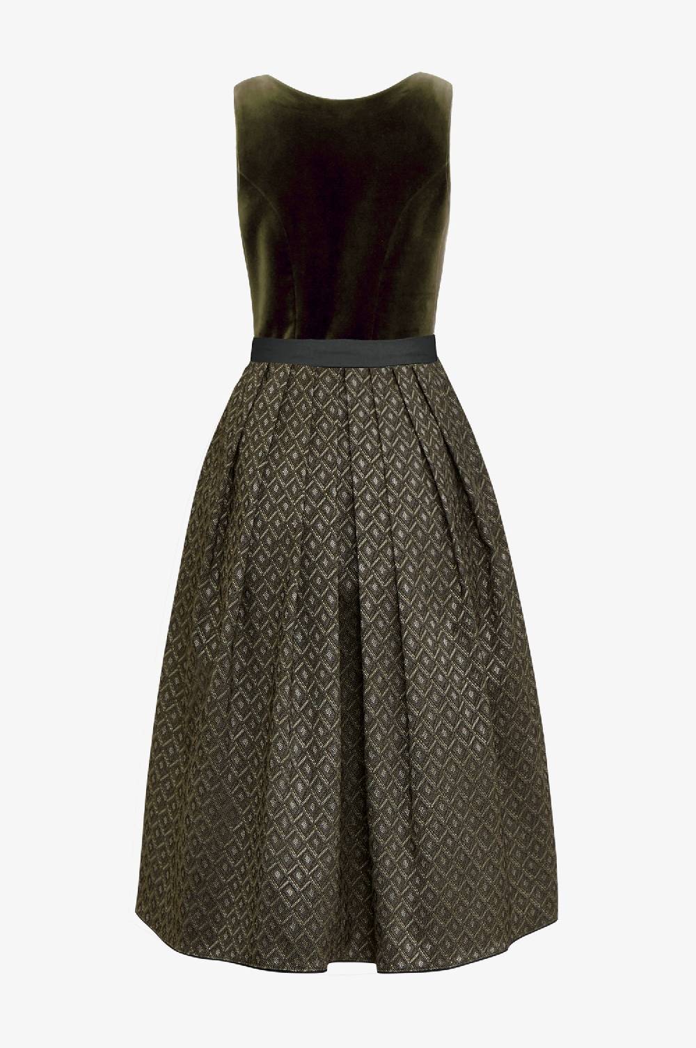 Kinga Mathe Dirndl Enola in Olive Auslauf