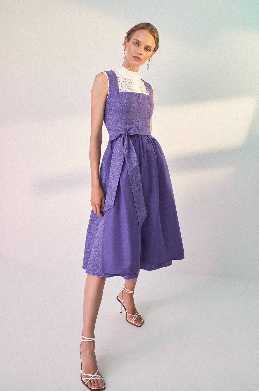 Kinga Mathe Dirndl Ally in Lila Fabrikverkauf