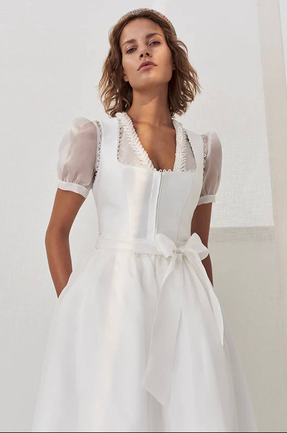 Kinga Mathe Brautdirndl Elea in Weiß Meist gekauft