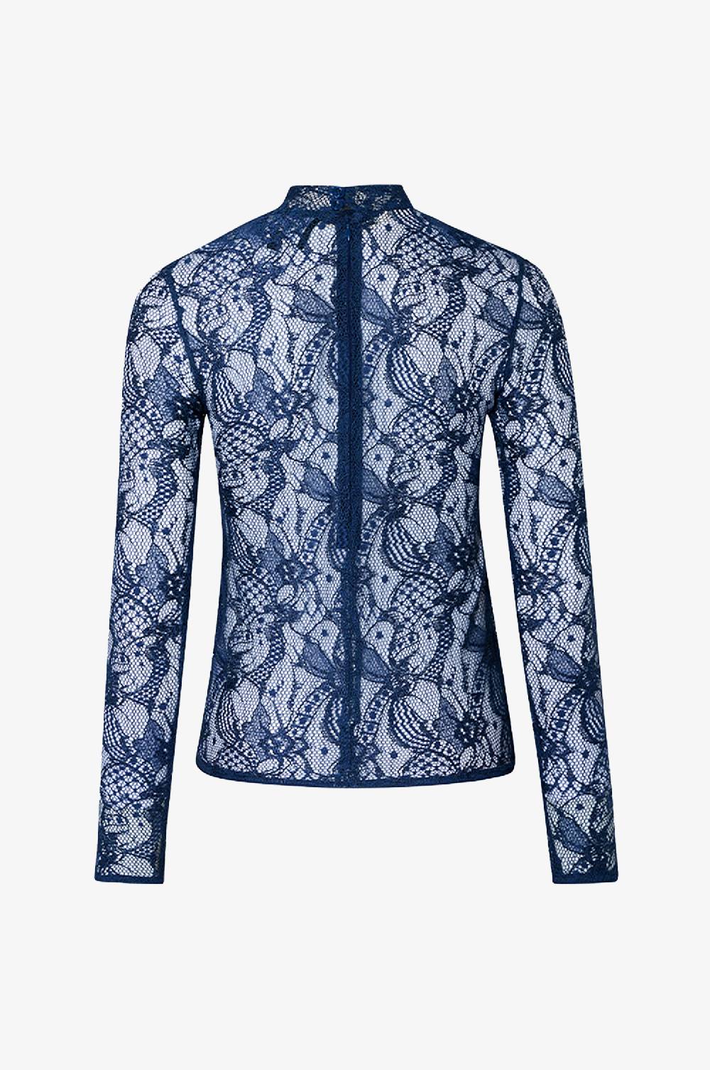 Kinga Mathe Top Carin in Marine Cyber Monday