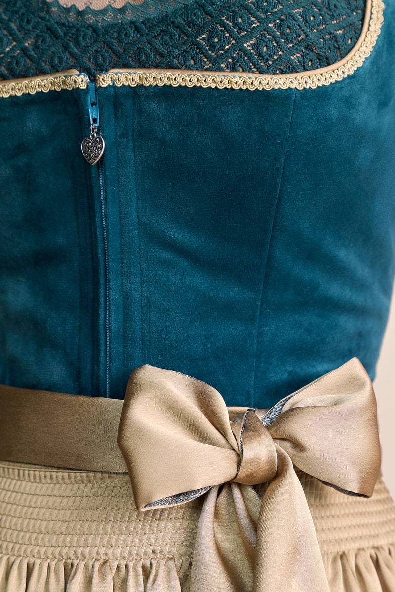 Krüger Madl Dirndl Dena (60cm) Meist gekauft