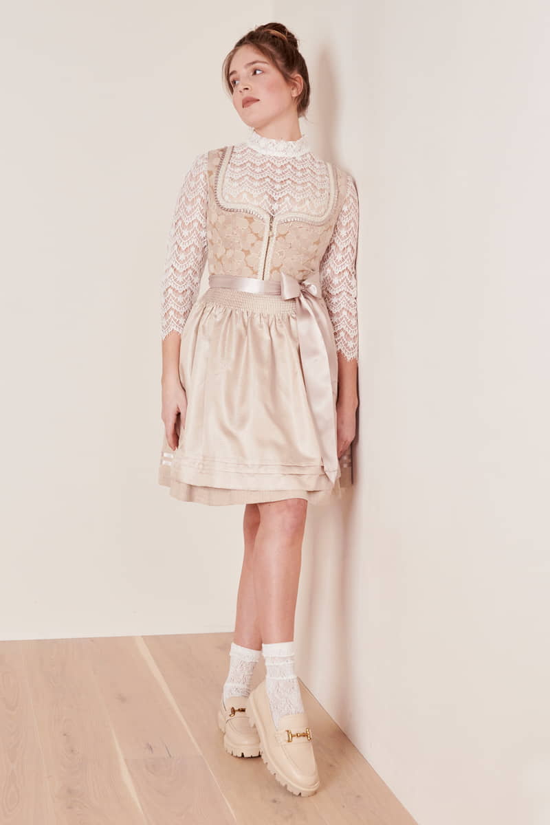 Krüger Madl Dirndl Mae (50cm) Verkauf
