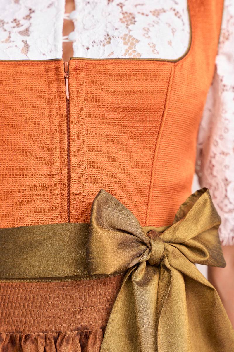 Krüger Madl Dirndl Isa (60cm) Meist gekauft