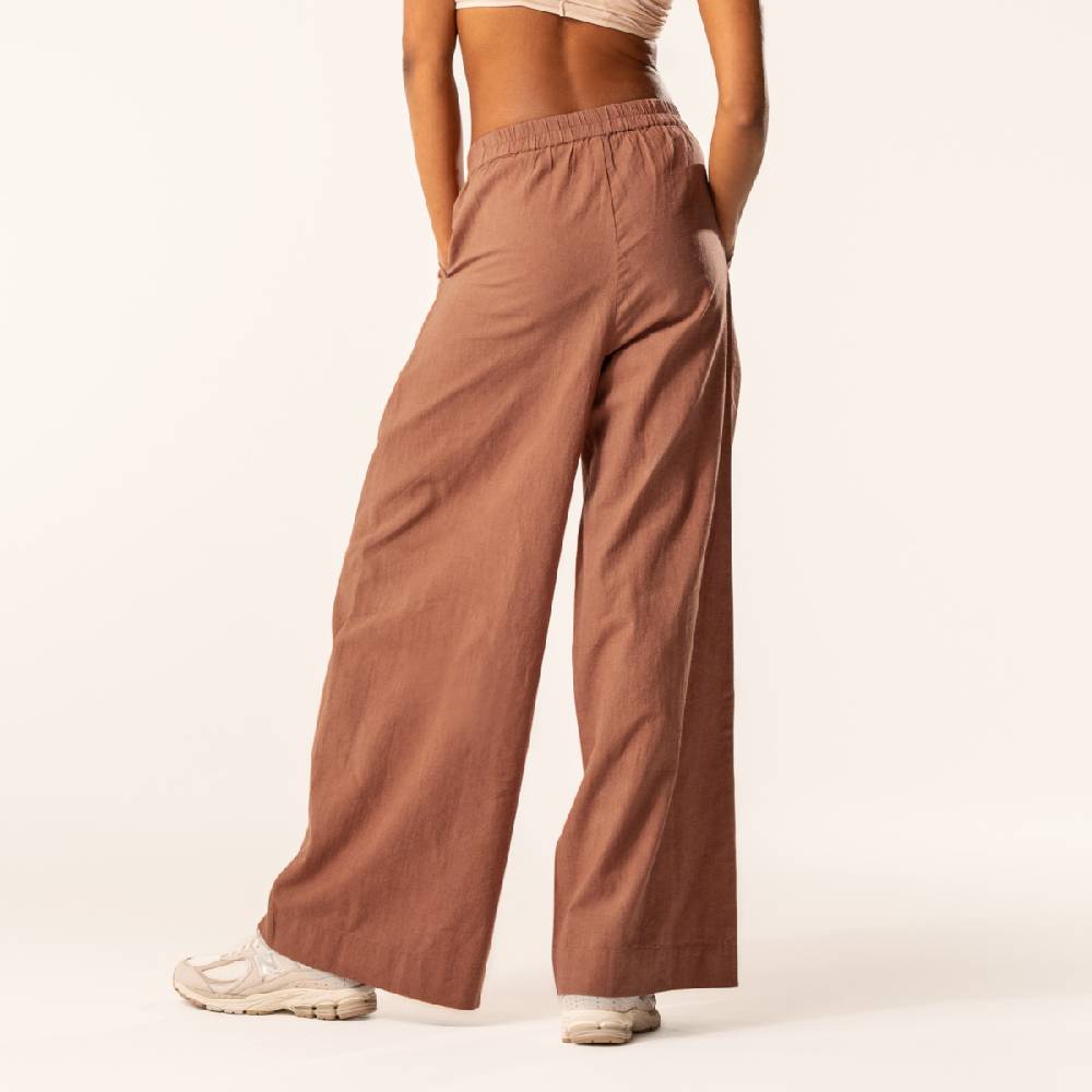 LIVING CRAFTS DUYEN - Weite Bundfaltenhose - Brown im Angebot
