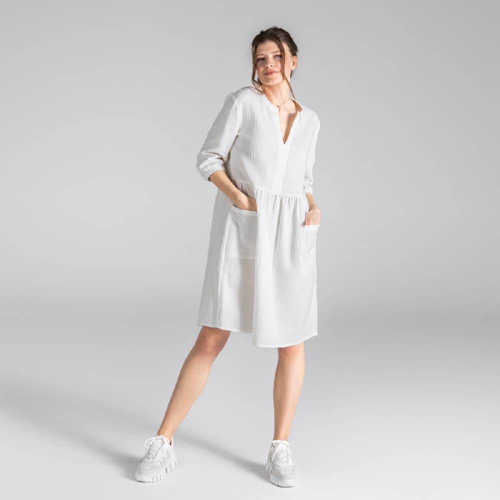LIVING CRAFTS BLOSWEN - Seersucker Kleid - White