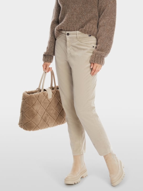 Marc Cain Cordhose mit Relaxed Fit - Modell RIAD im Angebot