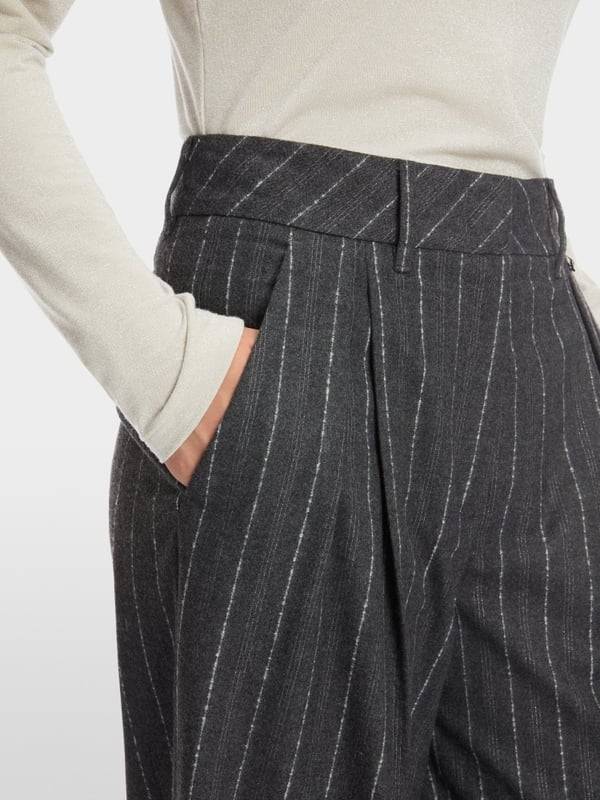 Marc Cain Modell WICHITA Puddle Pants in Streif Verkauf