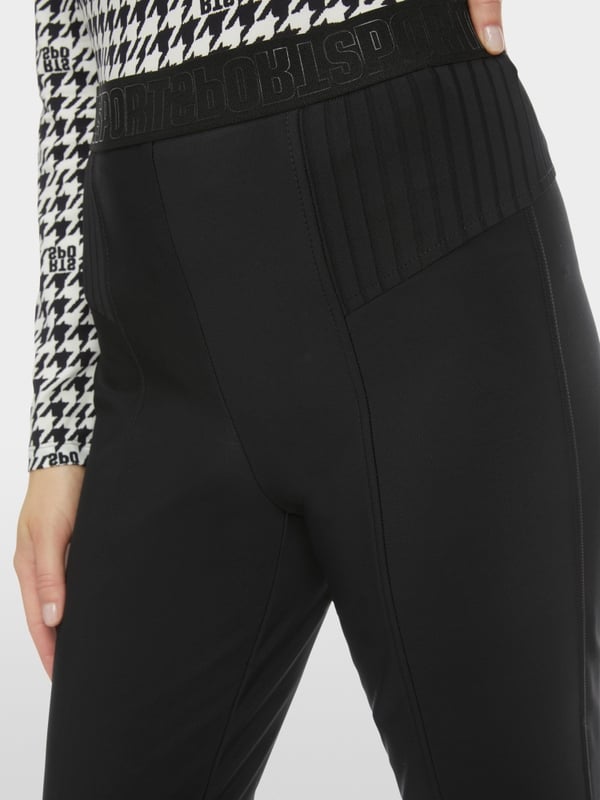 Marc Cain Modell SINNAR im sportiven Slim Fit Cyber Monday