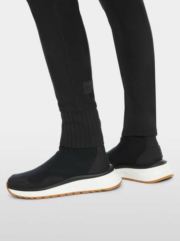 Marc Cain Modell SINNAR im sportiven Slim Fit Cyber Monday