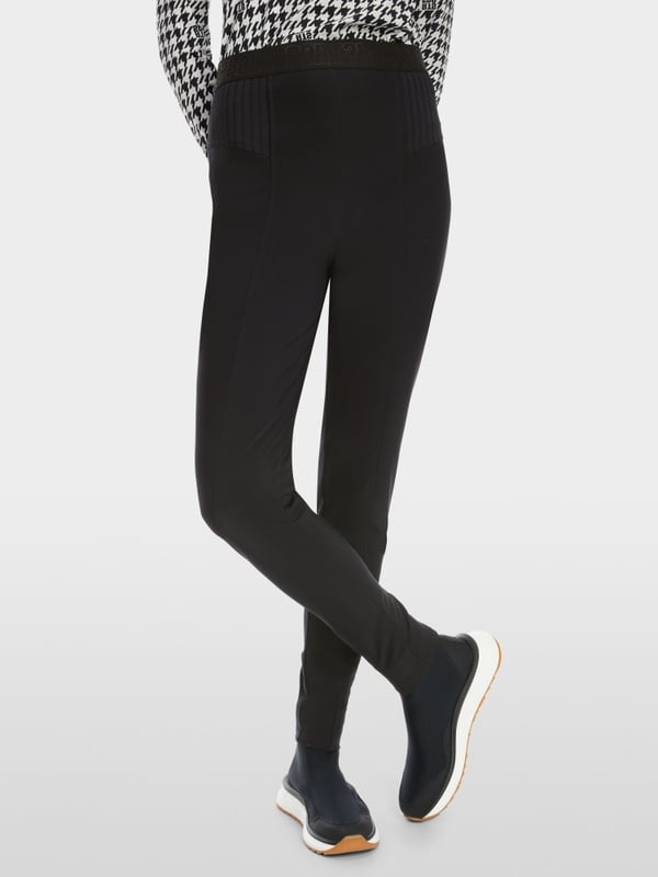 Marc Cain Modell SINNAR im sportiven Slim Fit Cyber Monday