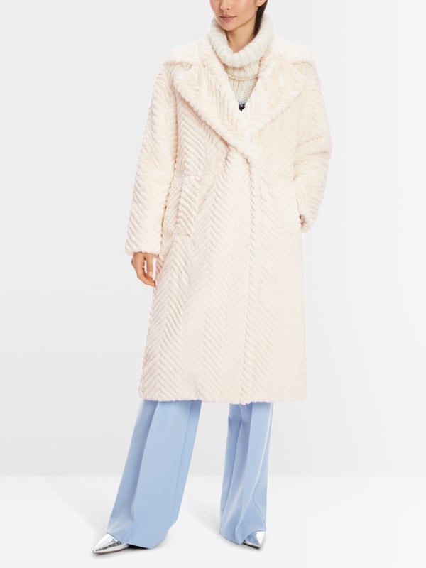Marc Cain Mantel aus Fun Fur in Fischgrat Angebote