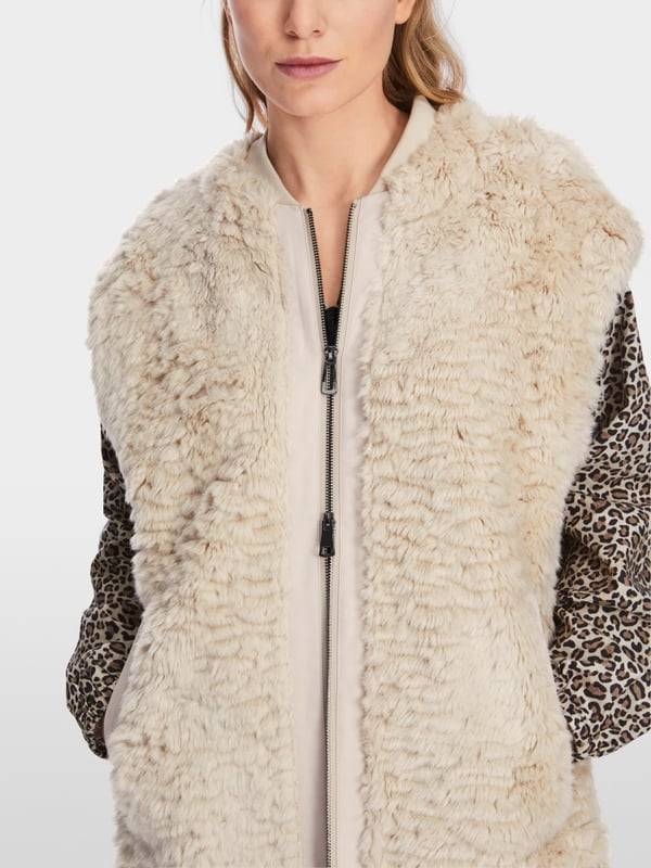 Marc Cain Weste aus lockigem Fun Fur Top Angebot
