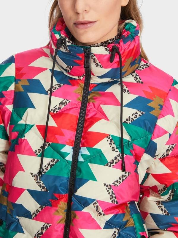 Marc Cain Daunenjacke mit Print "Rethink Together" Bis zu 50% Rabatt