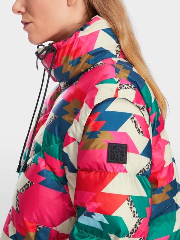 Marc Cain Daunenjacke mit Print "Rethink Together" Bis zu 50% Rabatt