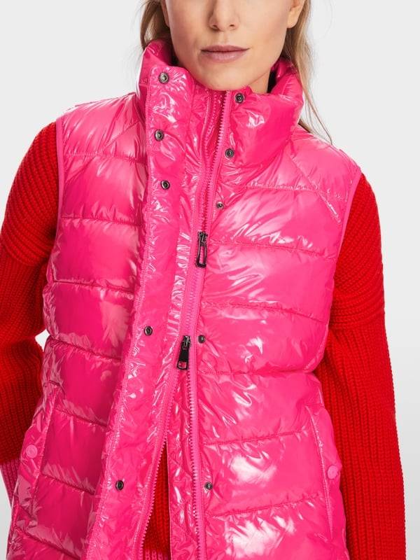 Marc Cain Glänzende Steppweste mit Stehkragen Black Friday Preise