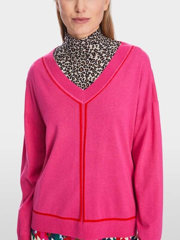 Marc Cain Sweater mit V-Neck - "Rethink Together" 2025