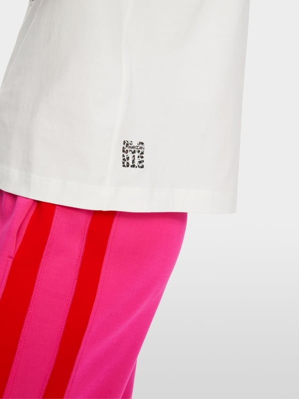 Marc Cain Baumwoll-T-Shirt mit Lama-Gang-Motiv Begrenztes Angebot