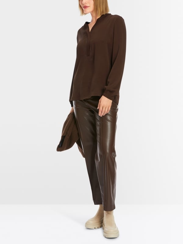 Marc Cain V-Neck-Bluse "Rethink Together" Räumungsverkauf