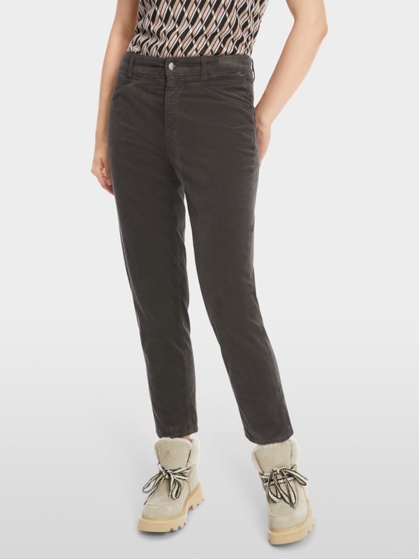Marc Cain Cordhose Relaxed Fit - Modell RIAD Fabrik Onlineshop