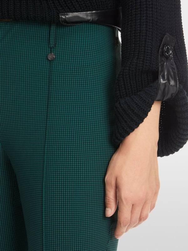 Marc Cain Modell SYDNEY Karohose in Technostretch Rabatt