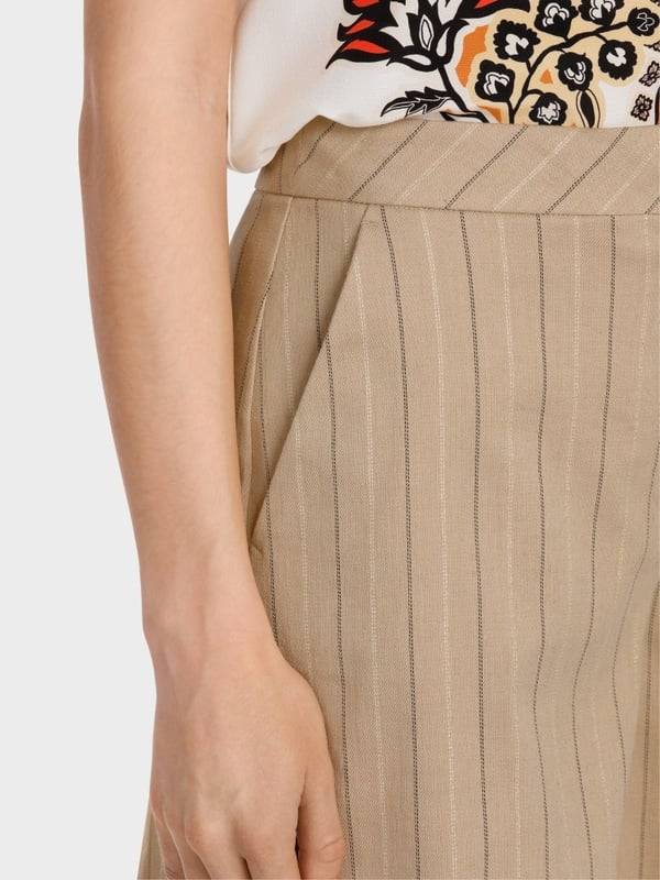 Marc Cain Modell WEIDA – Shorts mit Lurexstreif Online Outlet