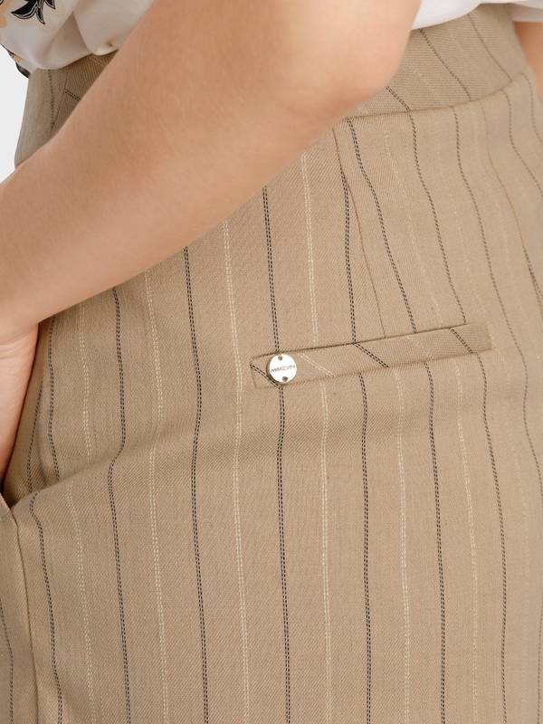 Marc Cain Modell WEIDA – Shorts mit Lurexstreif Online Outlet