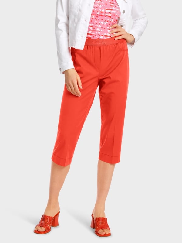 Marc Cain Modell FATSA – Caprihose mit Bügelfalte Im Verkauf