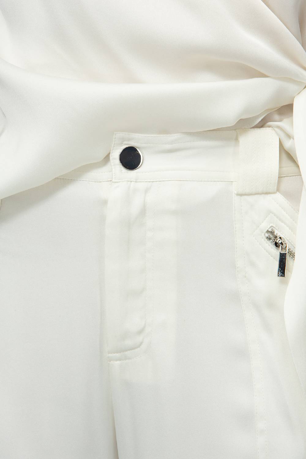 IVI GmbH SOLID SILK Seidenhose mit Cargo-Details weiß Verkauf