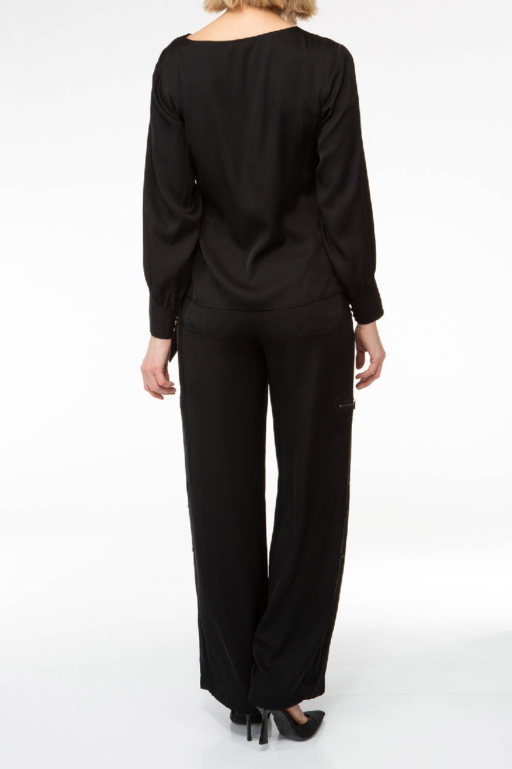 IVI GmbH SOLID SILK Seidenbluse mit Cut-Out Detail schwarz Meist gekauft
