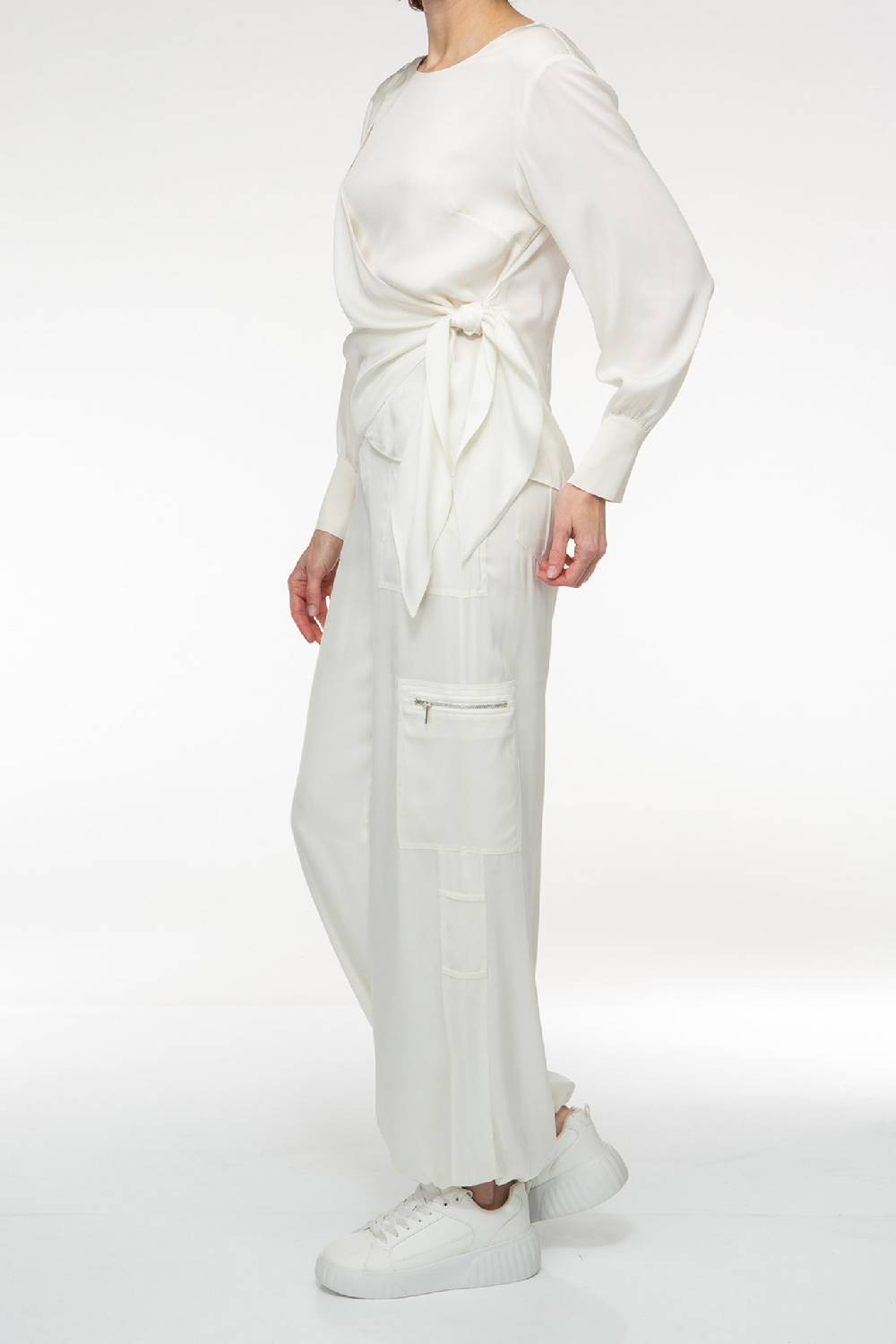 IVI GmbH SOLID SILK Seidenbluse mit Cut-Out Detail weiß Online