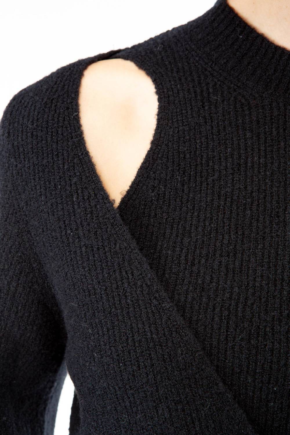 IVI GmbH SOLID KNIT Wickelpullover mit Cut-Out Detail schwarz Angebote