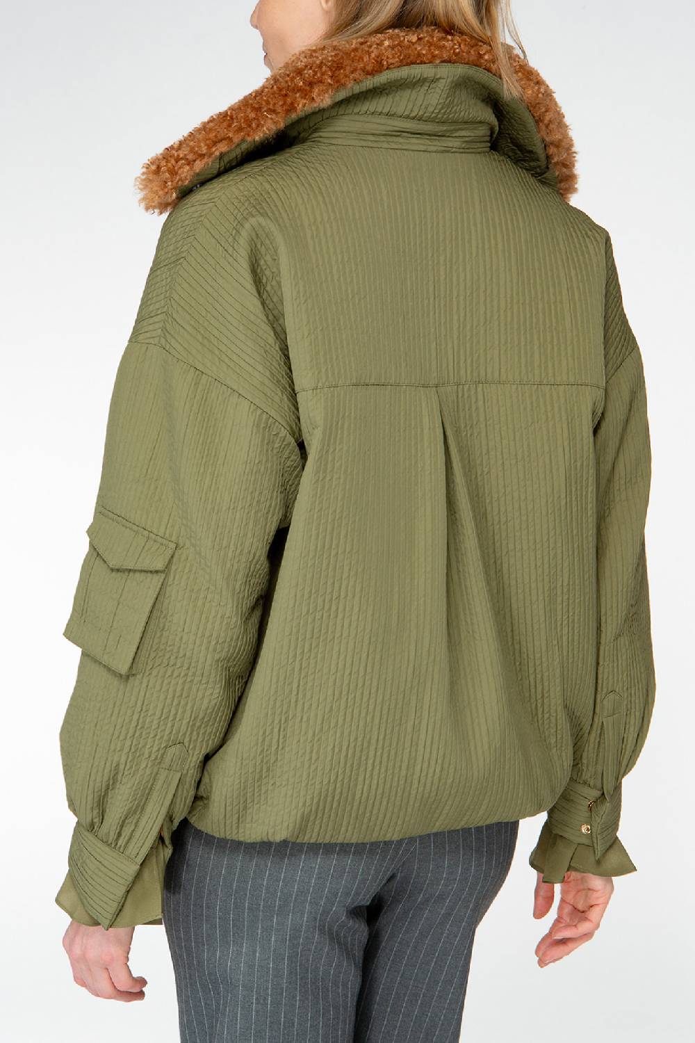 IVI GmbH OUTERWEAR Pilotenjacke mit Fake-Fur Kragen oliv im Angebot