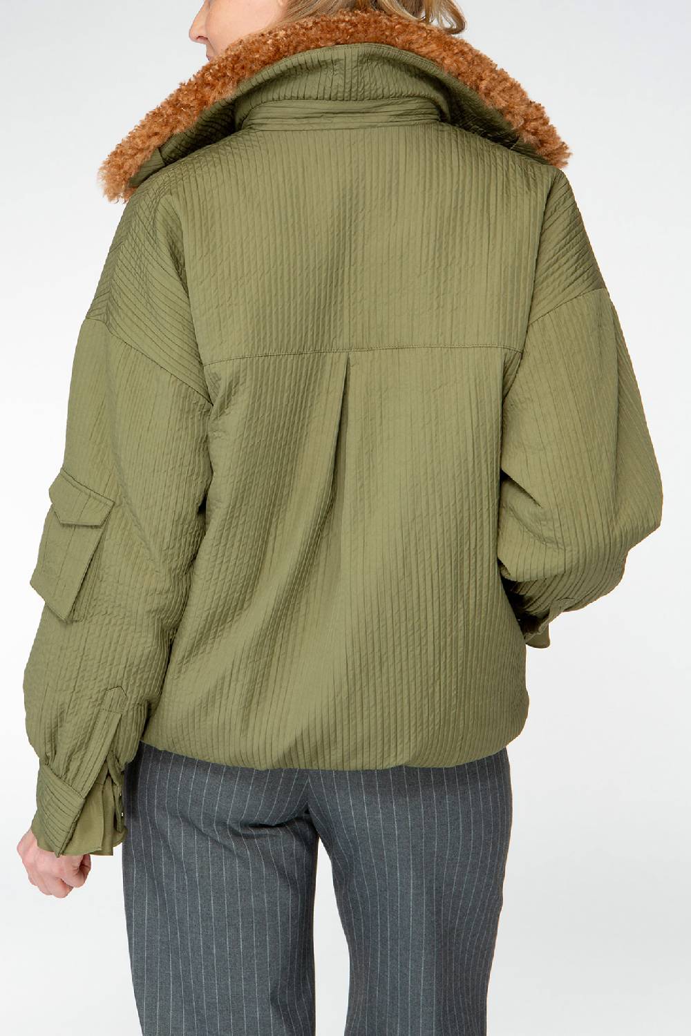 IVI GmbH OUTERWEAR Pilotenjacke mit Fake-Fur Kragen oliv im Angebot