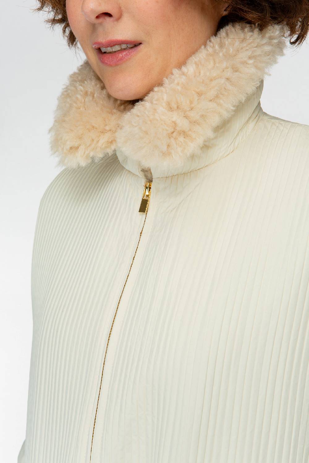 IVI GmbH OUTERWEAR Pilotenjacke mit Fake-Fur Kragen creme-weiß Schlussverkauf