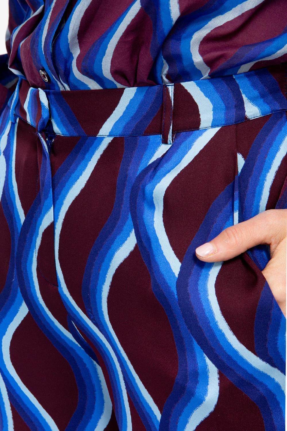 IVI GmbH PARADISE WAVE Seidenhose mit weitem Bein Auslauf