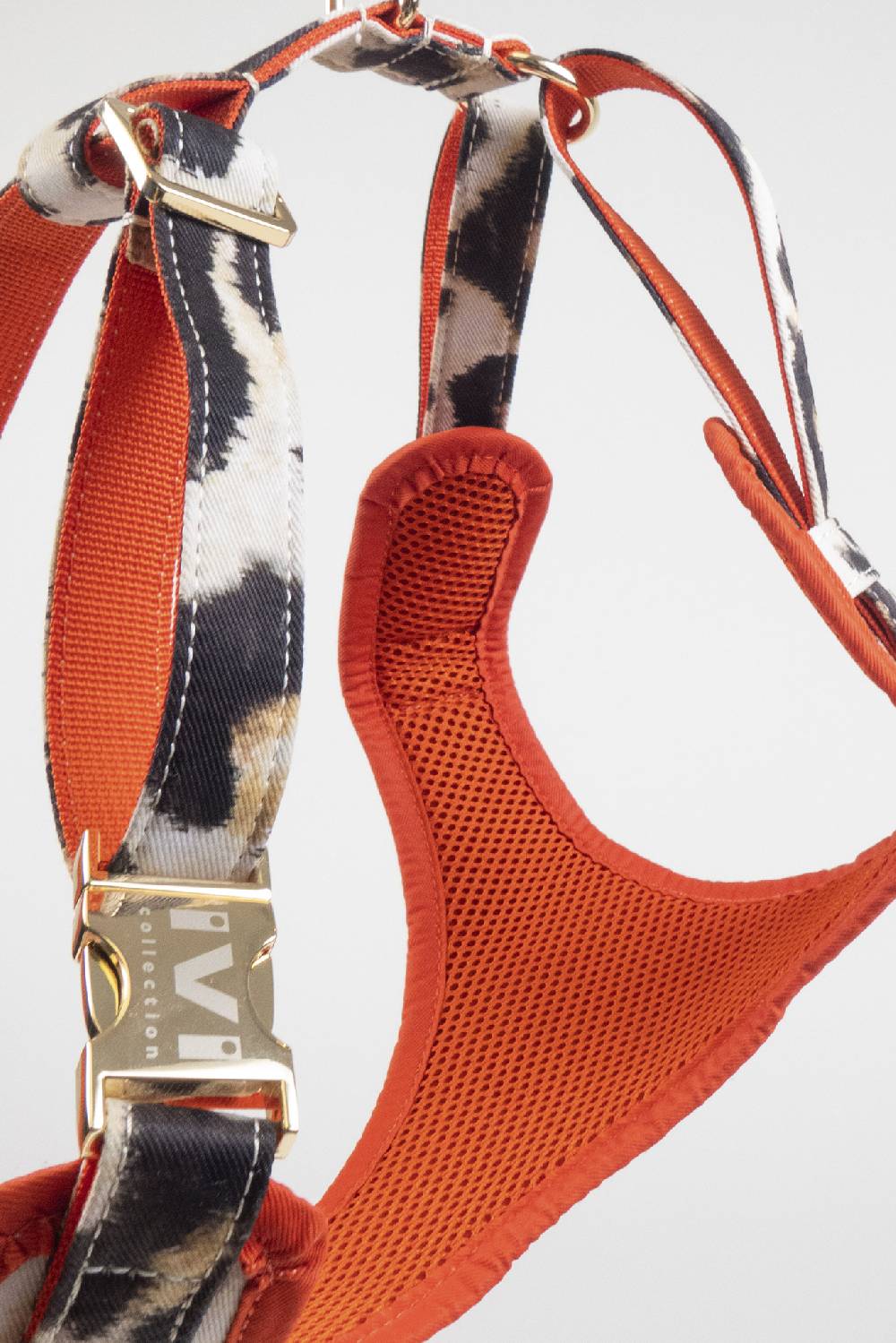 IVI GmbH LEO Harness Outlet