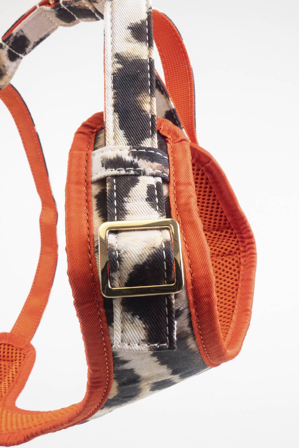 IVI GmbH LEO Harness Outlet