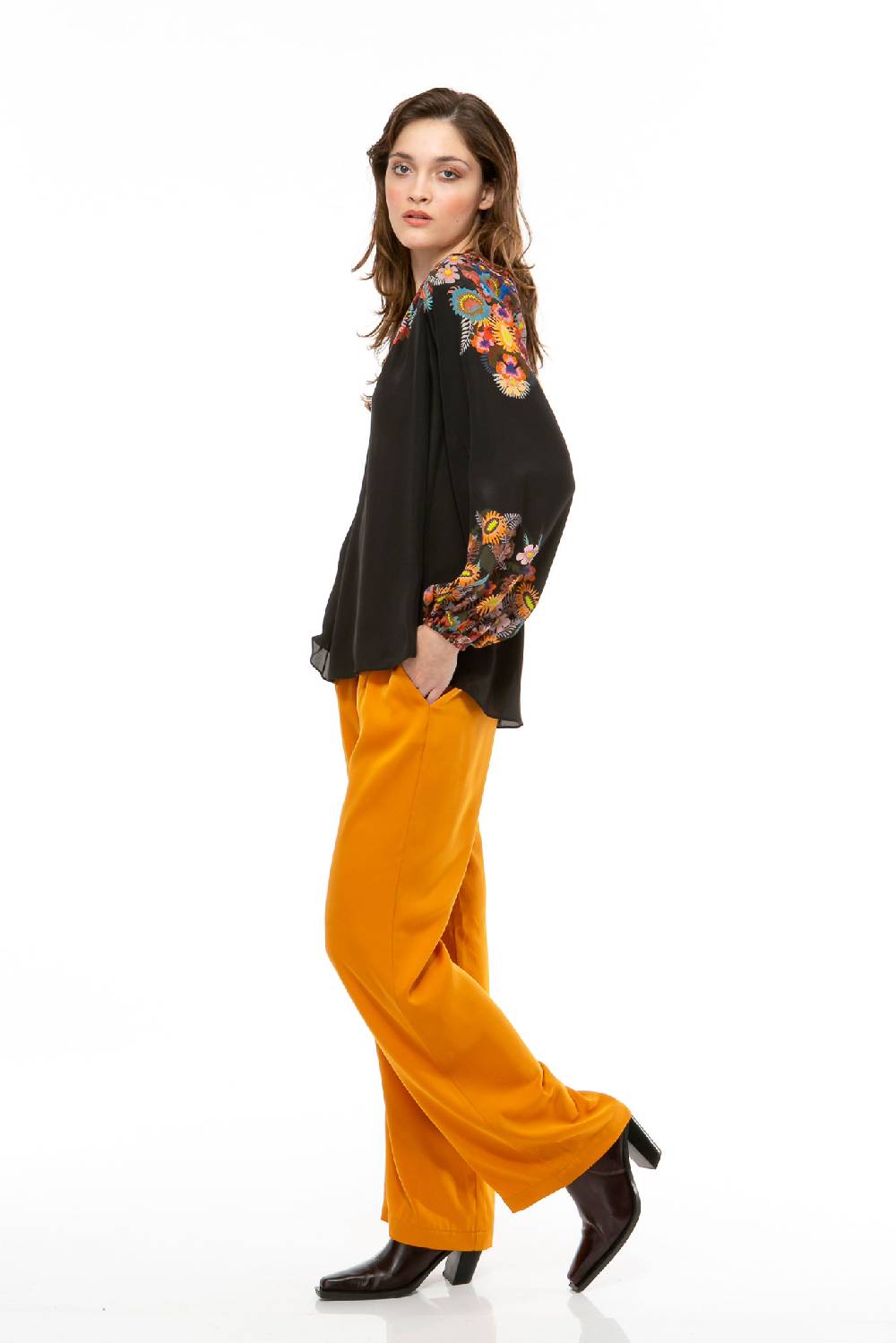 IVI GmbH FLOWER BALL Bluse schwarz Auslauf