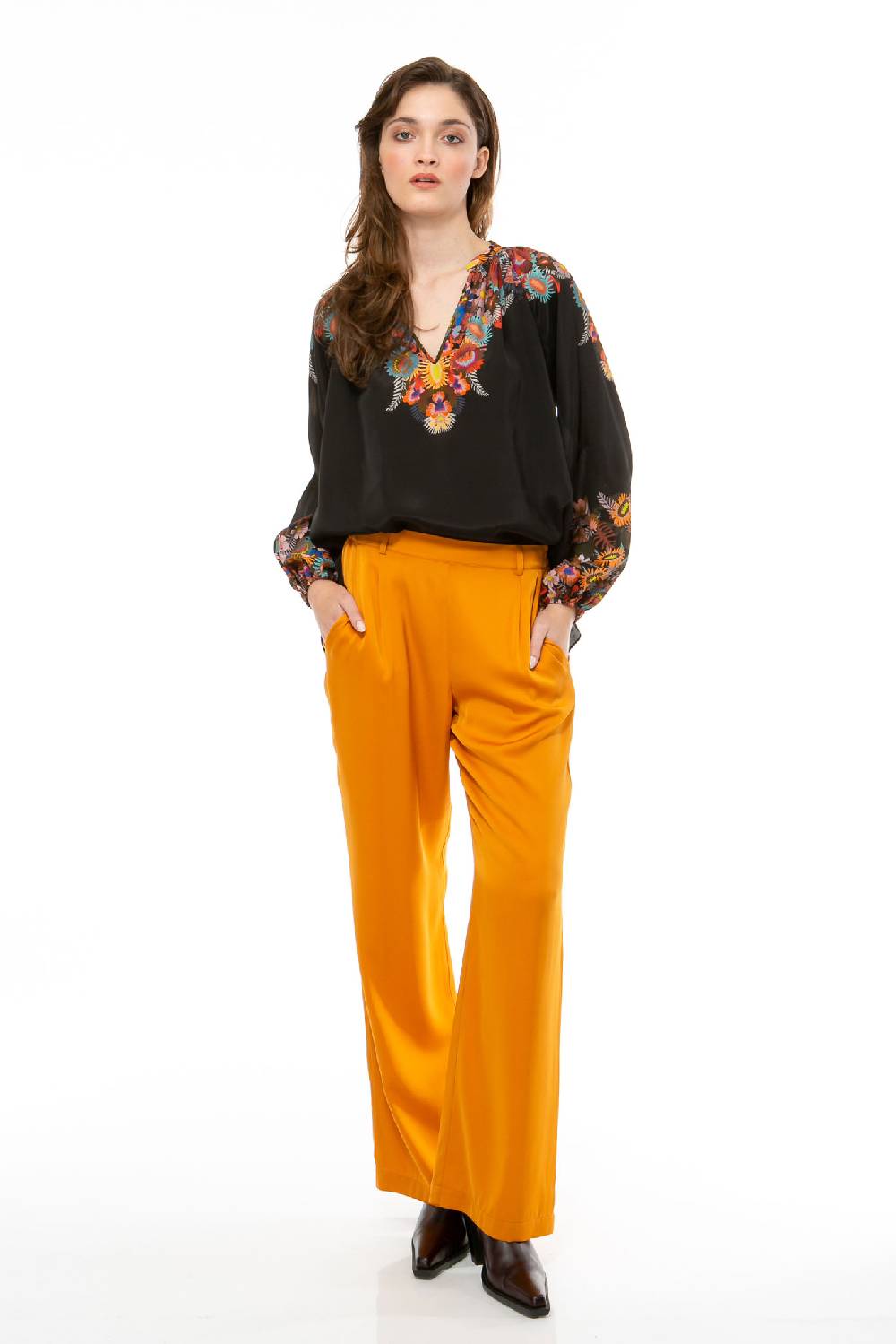IVI GmbH FLOWER BALL Bluse schwarz Auslauf