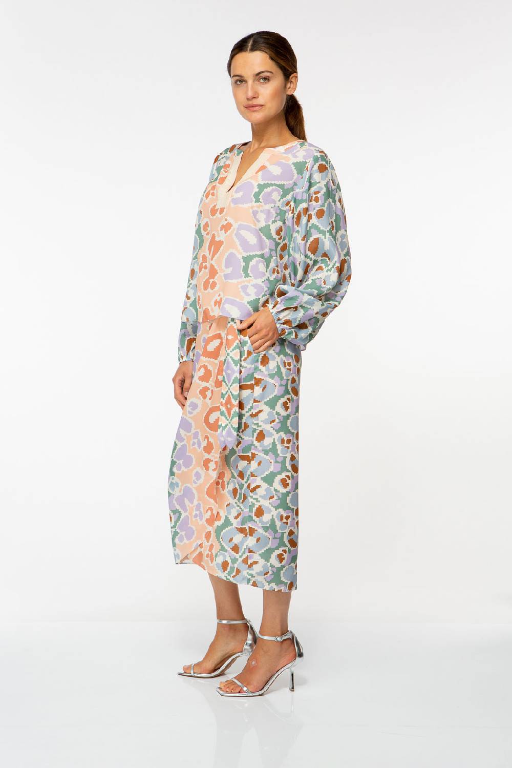 IVI GmbH PIXEL LEO Bluse mit Crochet pastel Auslauf