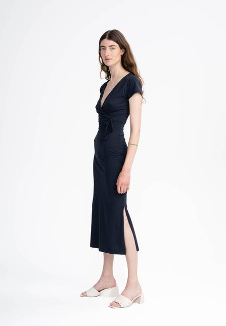 Melawear V-Neck Kleid lang SHREOSHI Fabrikverkauf