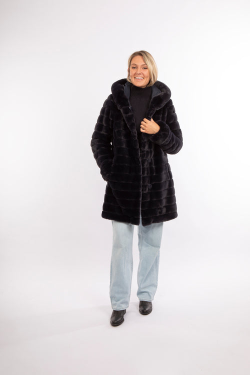 Petite M. Kunstpelz Jacke reversible in Dunkelblau im Angebot