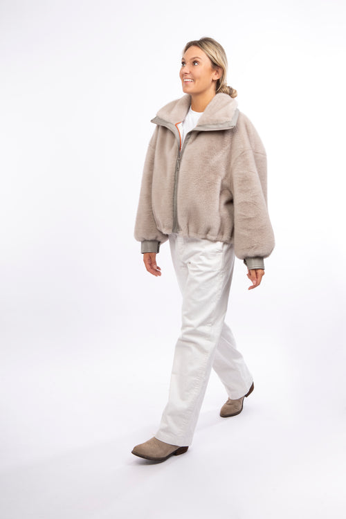 Petite M. Kunstpelz Bomberjacke in Silbergrau Outlet